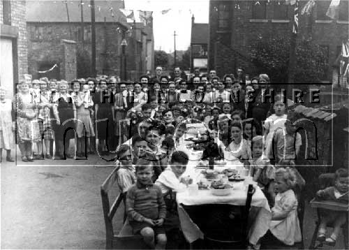 V. E. Party, Smith Street/ Berkeley Street, Scunthorpe, 1945 	