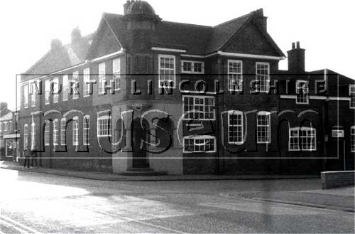 Frodingham Library at the corner of Trent Street and Cottage Beck Road, Scunthorpe, in 1983 	