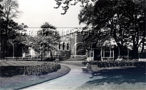 Looking west across Vicarage Gardens at St. Lawrence's parish Church, Scunthorpe, c.1966 	