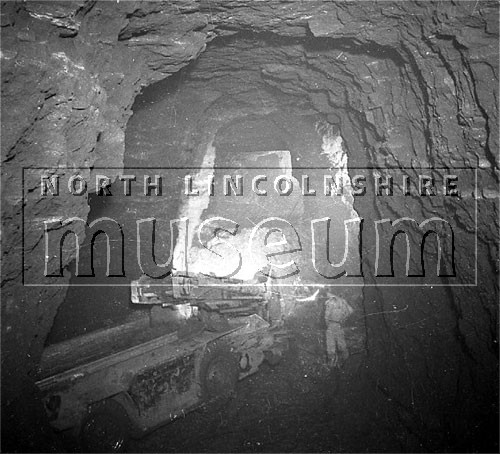 Santon Mining Company record photograph, a back-ripped room in Winn's Ironstone Mine, 10 October 1950 	