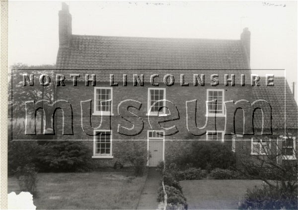 Hall Farm Cottages in Main Street, Horkstow, taken in April 1985 	